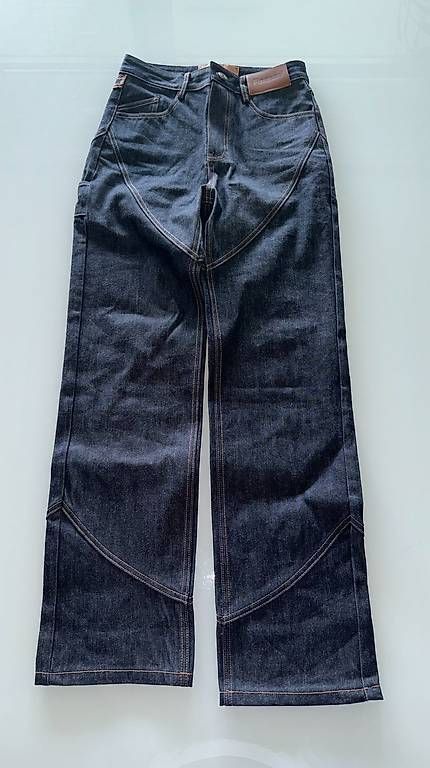 Jeans: Jean Denim Finesse – Usato da Chêne-Bougeries venduto da Danny.dsbll