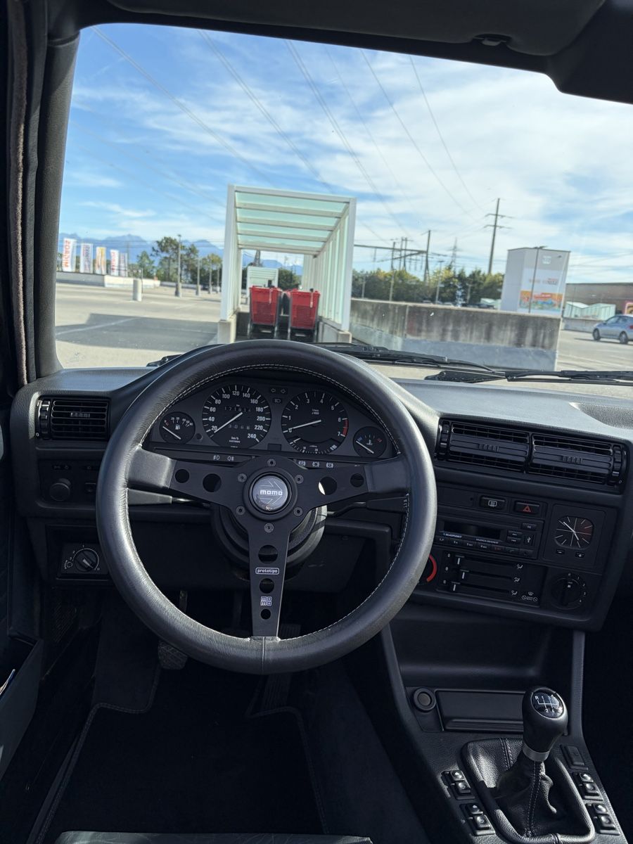 BMW Automobili: BMW E30 318i cabriolet expertisés à jour – Usato da Romanel-s-Lausanne venduto da Pidrroou 7
