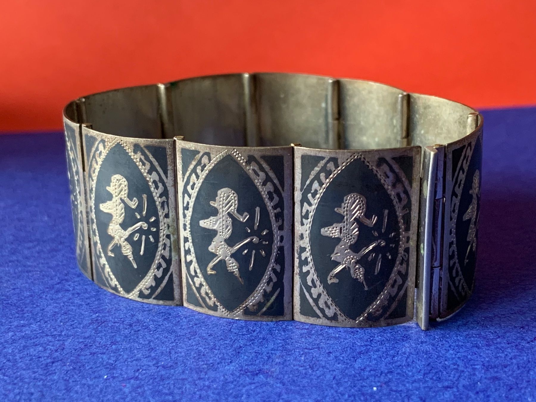 Bracciali & Braccialetti: Silberarmband Indonesisch SCHWARZ – Usato da Laufen venduto da Bellebellezza