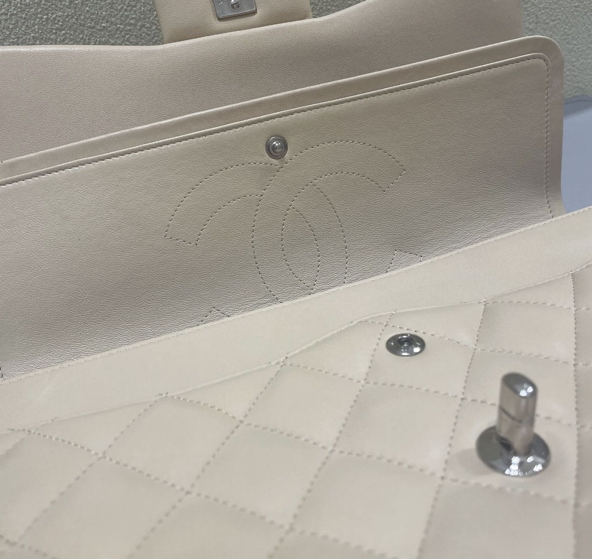 Chanel Borse da donna: Chanel Handtasche double flap beige, silber hardware – Nuovo (secondo la descrizione) da Oberrieden venduto da Mlew 7