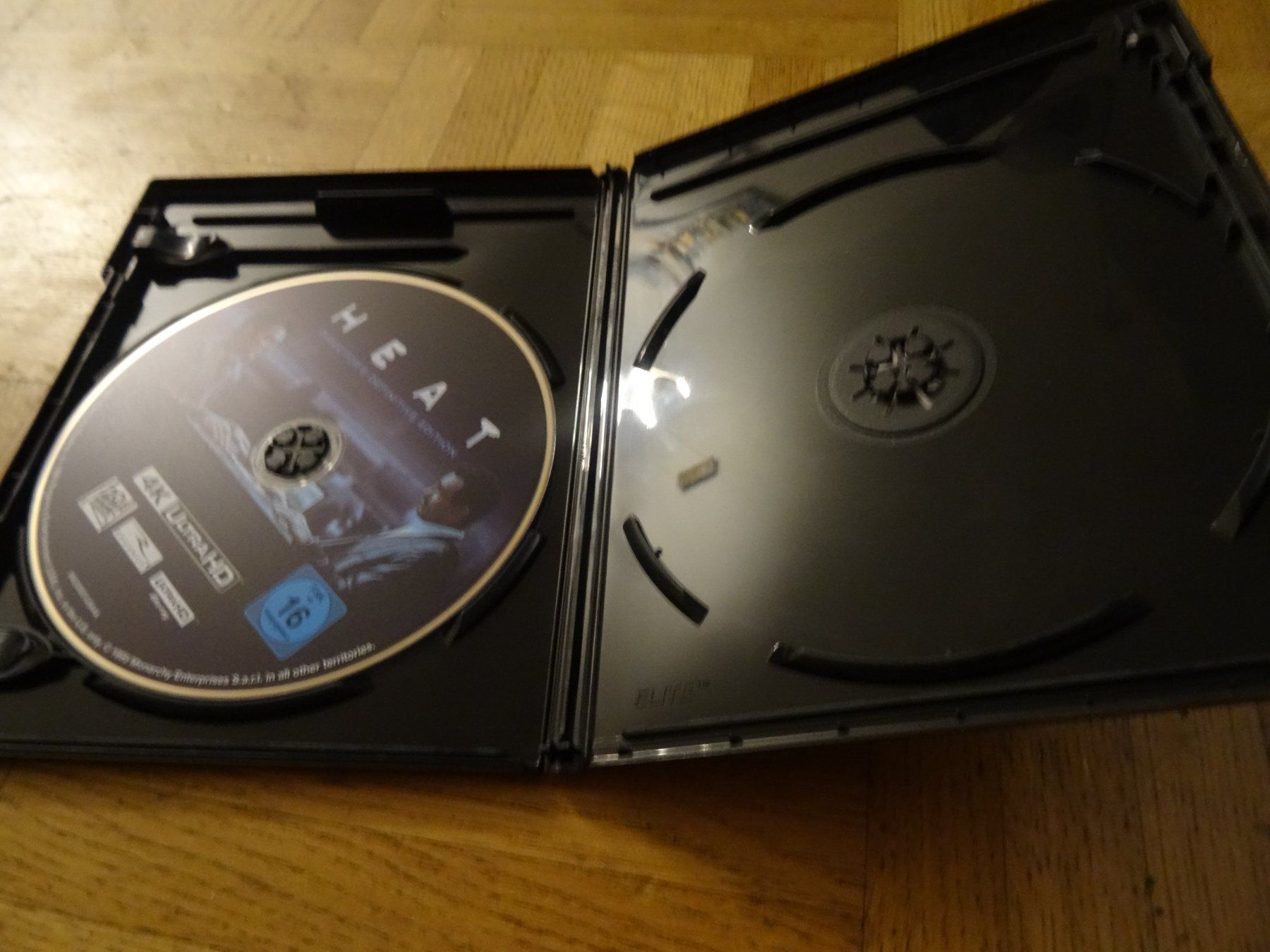 Tutti i DVDs: Heat Director's Definitive Edition 4K UHD Blu-ray – Usato da Olten venduto da Disc-Verkauf 1
