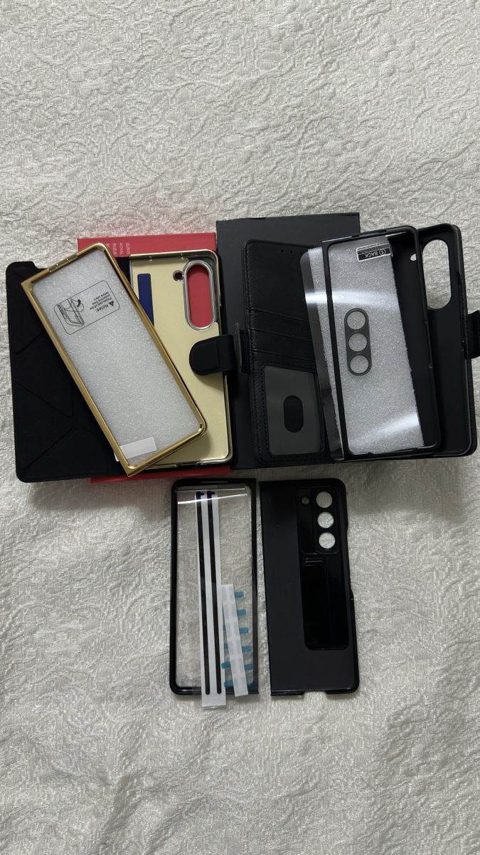 Samsung Cover & Protezioni schermo: Samsung Fold 5 Covers 3 Stück – Nuovo (secondo la descrizione) da Schlieren venduto da Kamacho 2