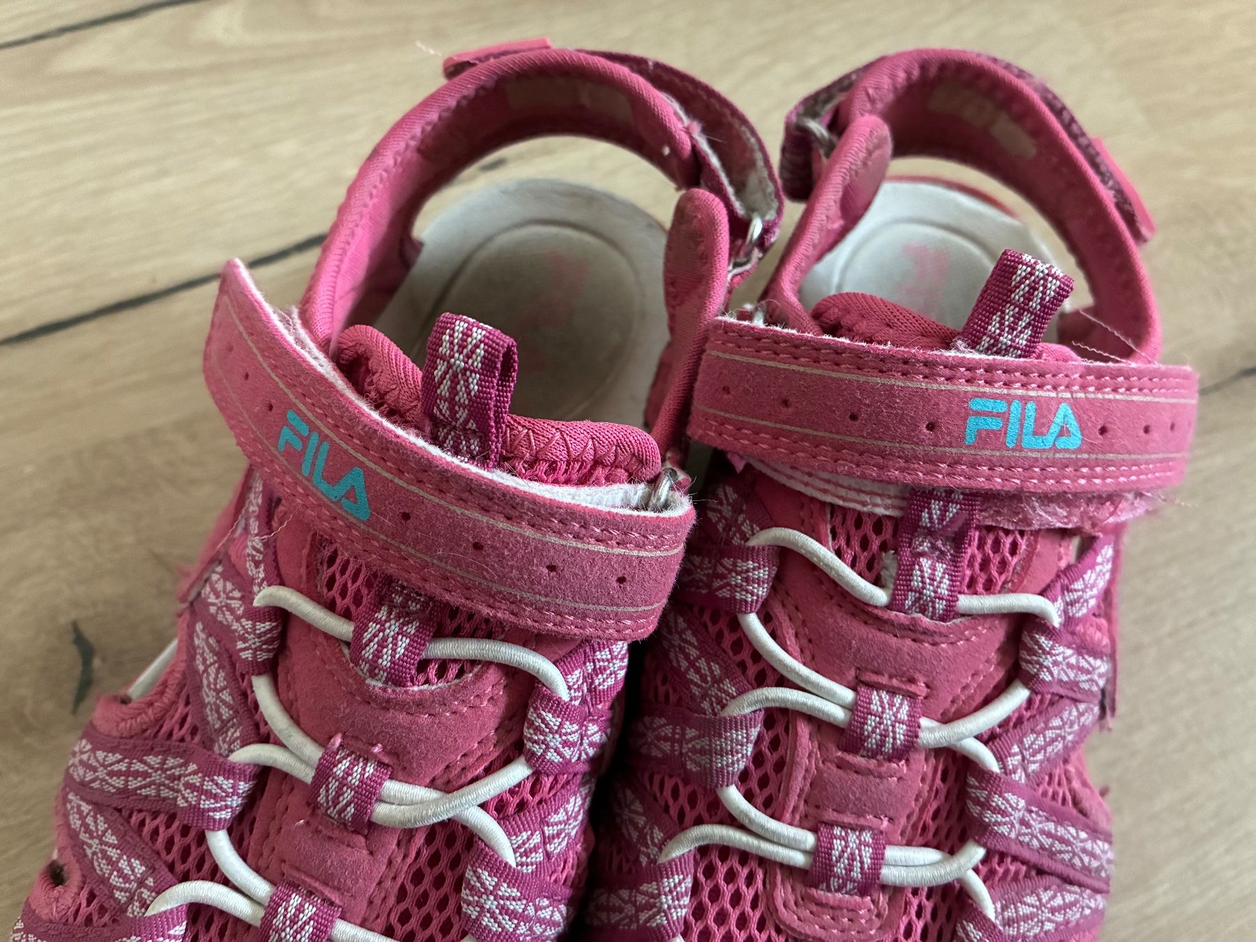 Scarpe per ragazze: Sandalen Grösse 34 – Usato da Winikon venduto da winikon 1