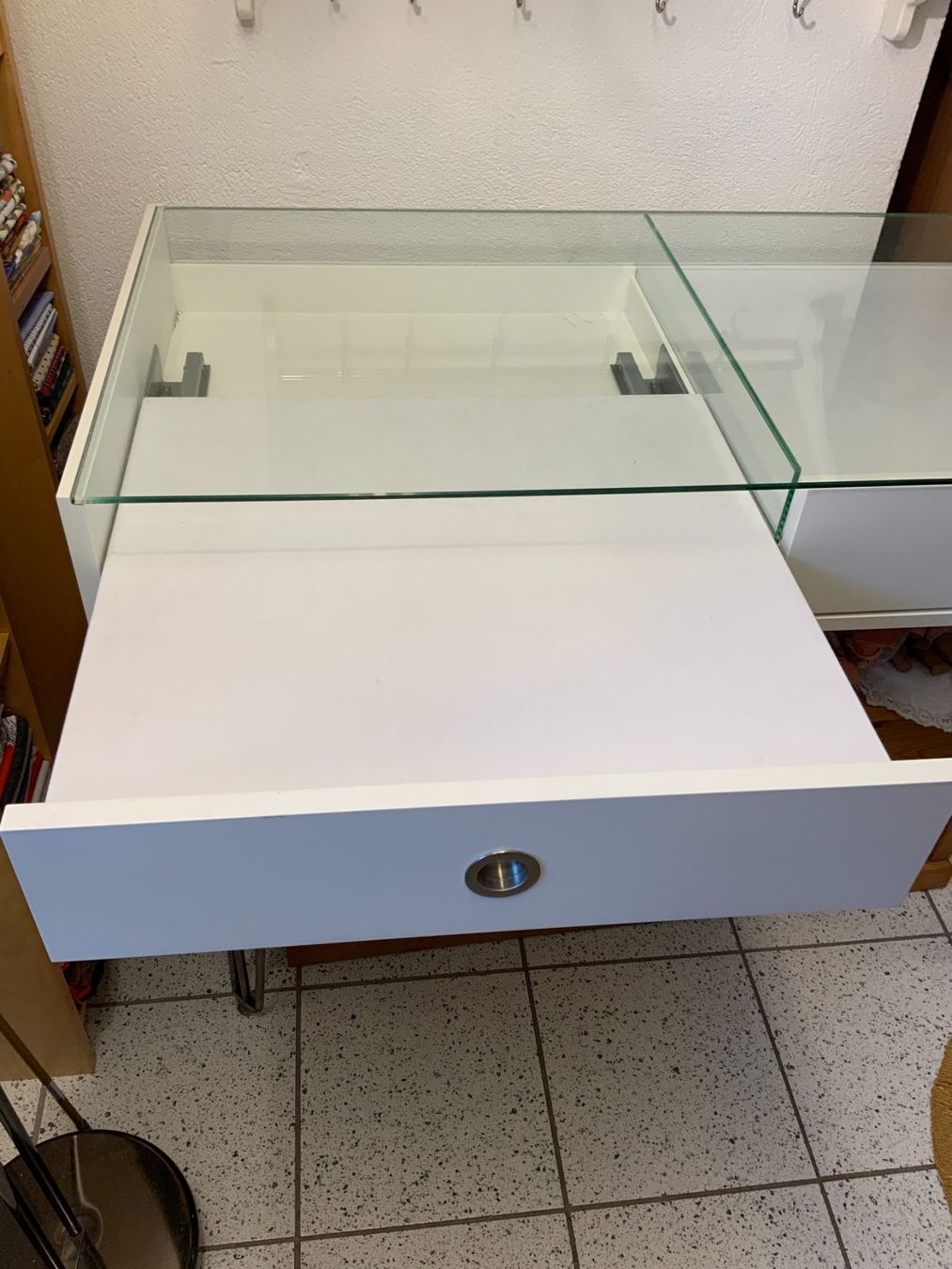 Vetrine: Glas Schmuck Vitrine / Display Aufsatz mit 2 Schubladen – Usato da Meilen venduto da Zen25 1