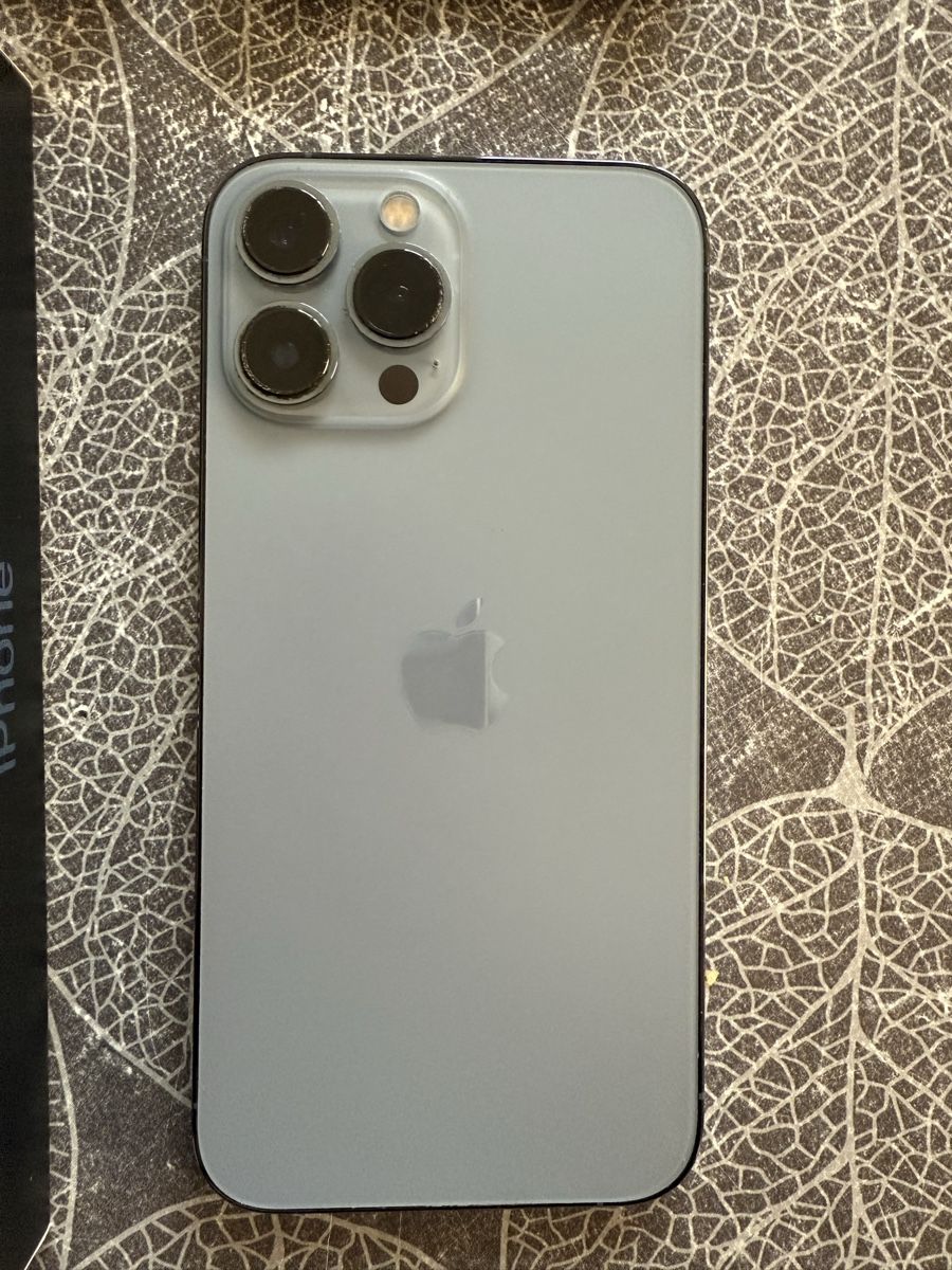 Apple Telefoni cellulari / Smartphones: iPhone 13 Pro max 128GB top Zustand – Usato da Luzern venduto da Lorena.haj 2