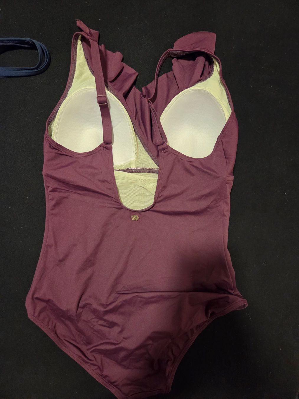 Lascana Badekleider & Bikinis: LASCANA Badeanzug Gr. 40D lila – Gebraucht aus Root von dam_2kmy 1