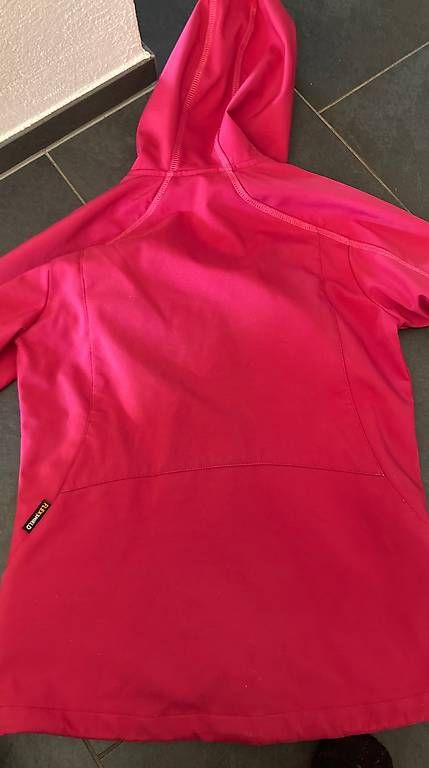 Vestes & Manteaux: Softshelljacke Jack Wolfskin Gr. 152 – D'occasion à Paspels par giu_vt7p 2