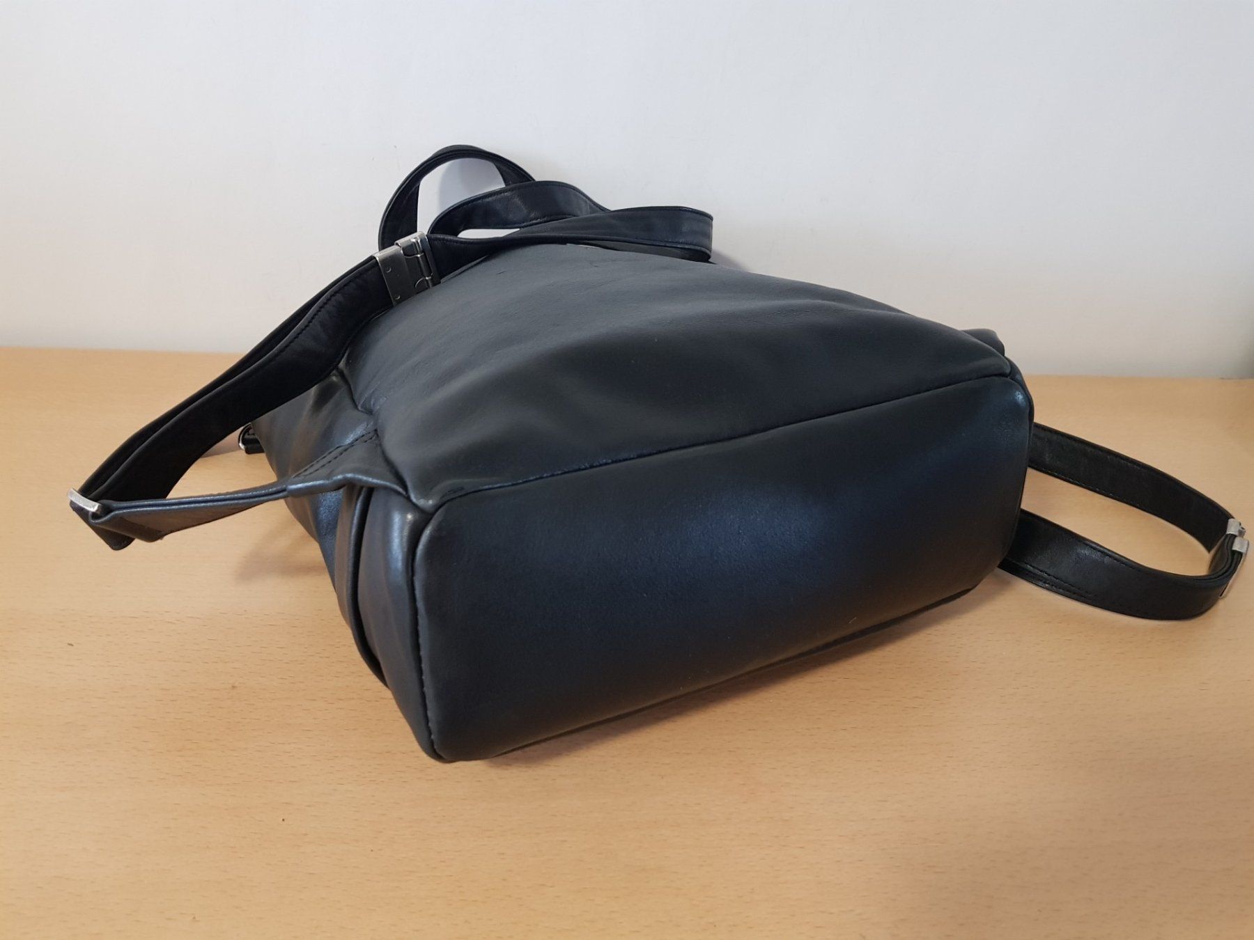 Bree Rucksäcke: Bree Leder Rucksack in Schwarz – Gebraucht aus Basel von Birs868 6