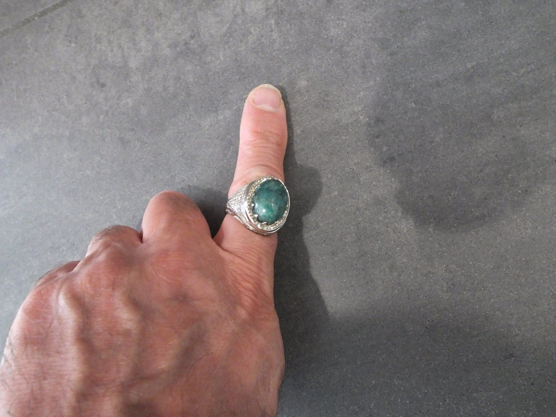 Anelli: Herrenring mit Echtem Emerald Stein – Nuovo (secondo la descrizione) da Unterentfelden venduto da l654321a 8