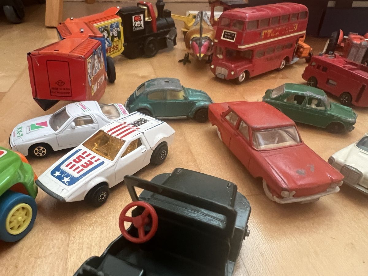 Matchbox Modellautos: Grosse Sammlung Modellautos Matchbox Corgi Dinky Toys – Gebraucht aus Dörflingen von petite.ella 4