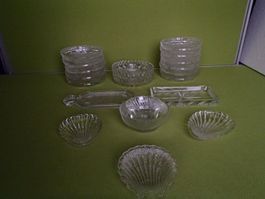 19  Bleikristall- und Glasschalen verschiedene Formen