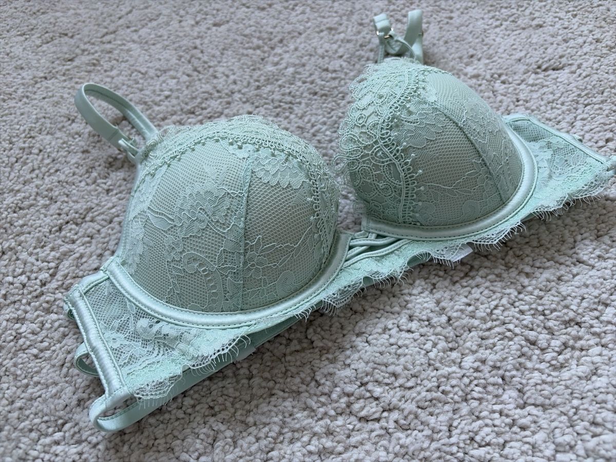 Manor Altra biancheria intima: MANOR Woman BH | 75B – Nuovo (secondo la descrizione) da Rudolfstetten venduto da A_Milione 1