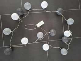 Lichterkette Baumwollkugeln grau weiss 20 Lichter 3m neu