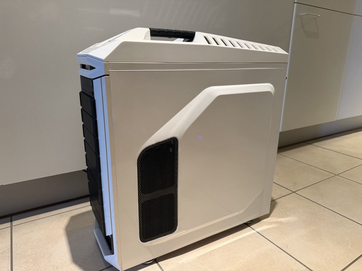 PC: Ancien pc gaming à vendre  – Usato da Savigny venduto da Alt_h7v9 1