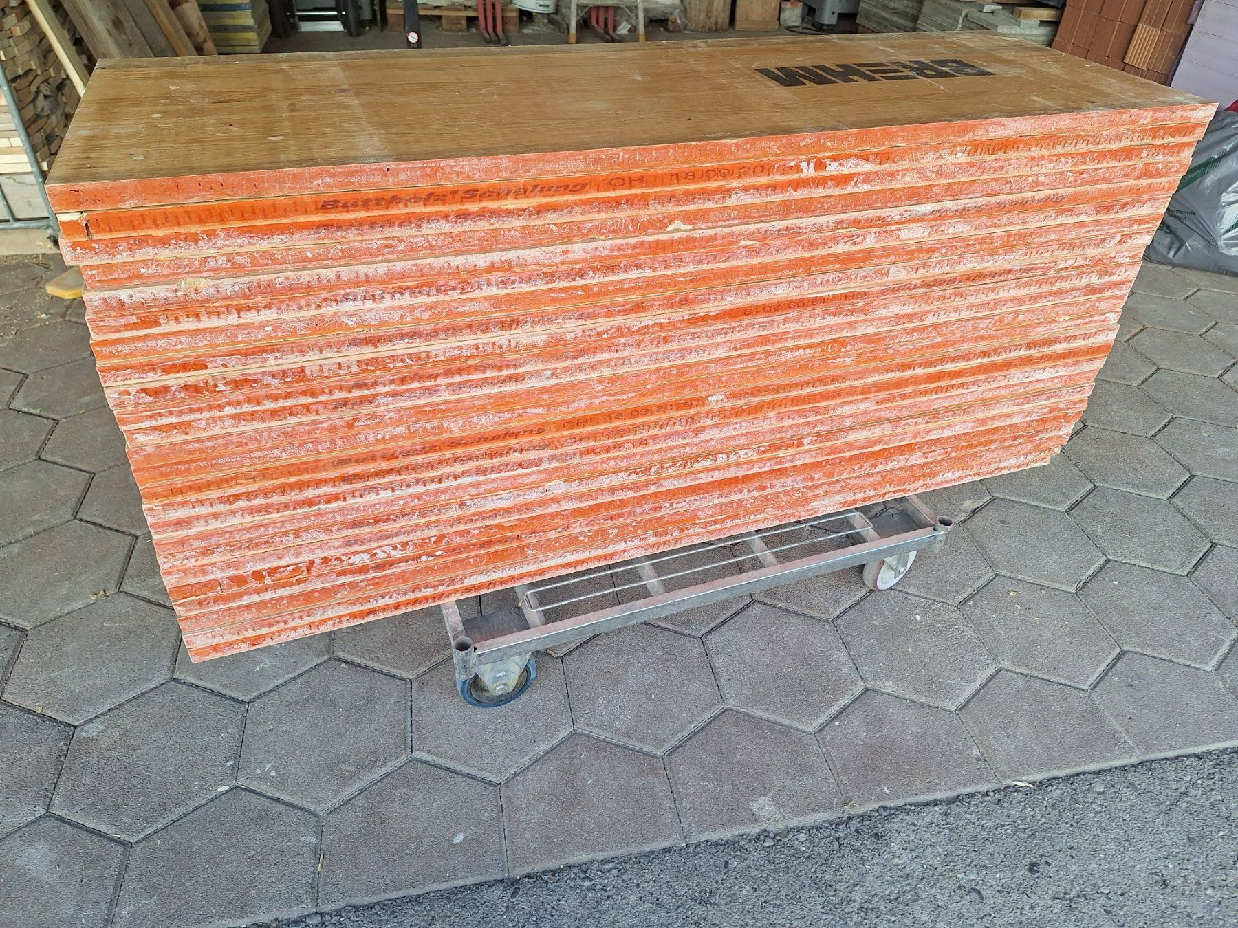 Articoli in legno: Schaltafel 1.5 Meter Buttholz – Usato da Wohlen AG venduto da mika26