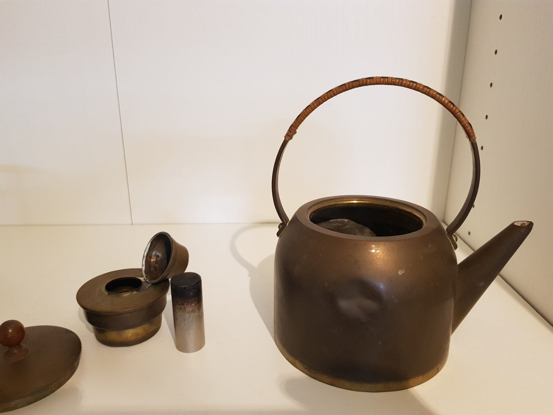 Teiere: Messing Teekanne mit Rechaud – Usato da Münchenstein venduto da tsp01 4