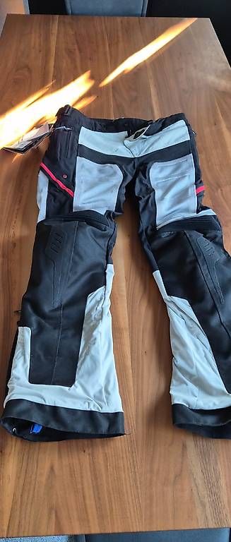 Pantaloni: Motorradhose – Usato da Adliswil venduto da Space07