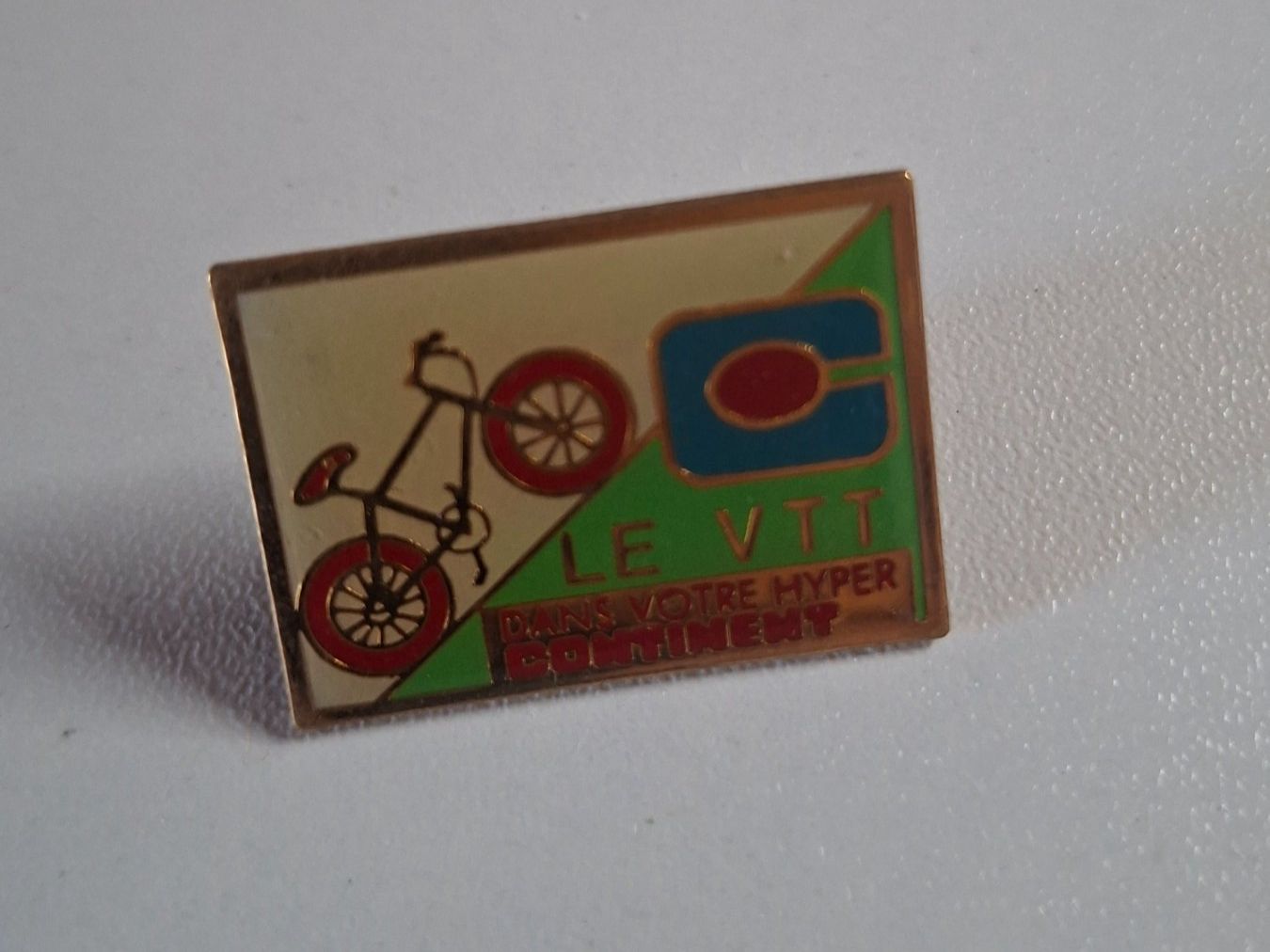 Plaquettes & Badges: Pin Le VTT – D'occasion à Erlinsbach par pfunky