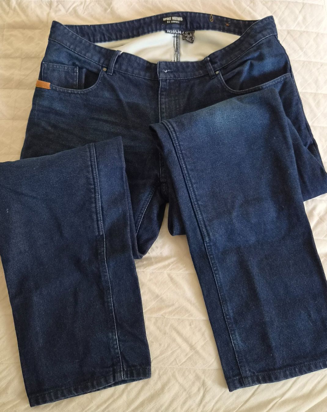 Jeans: Töff Jeans – D'occasion à Egg b. Zürich par medina123