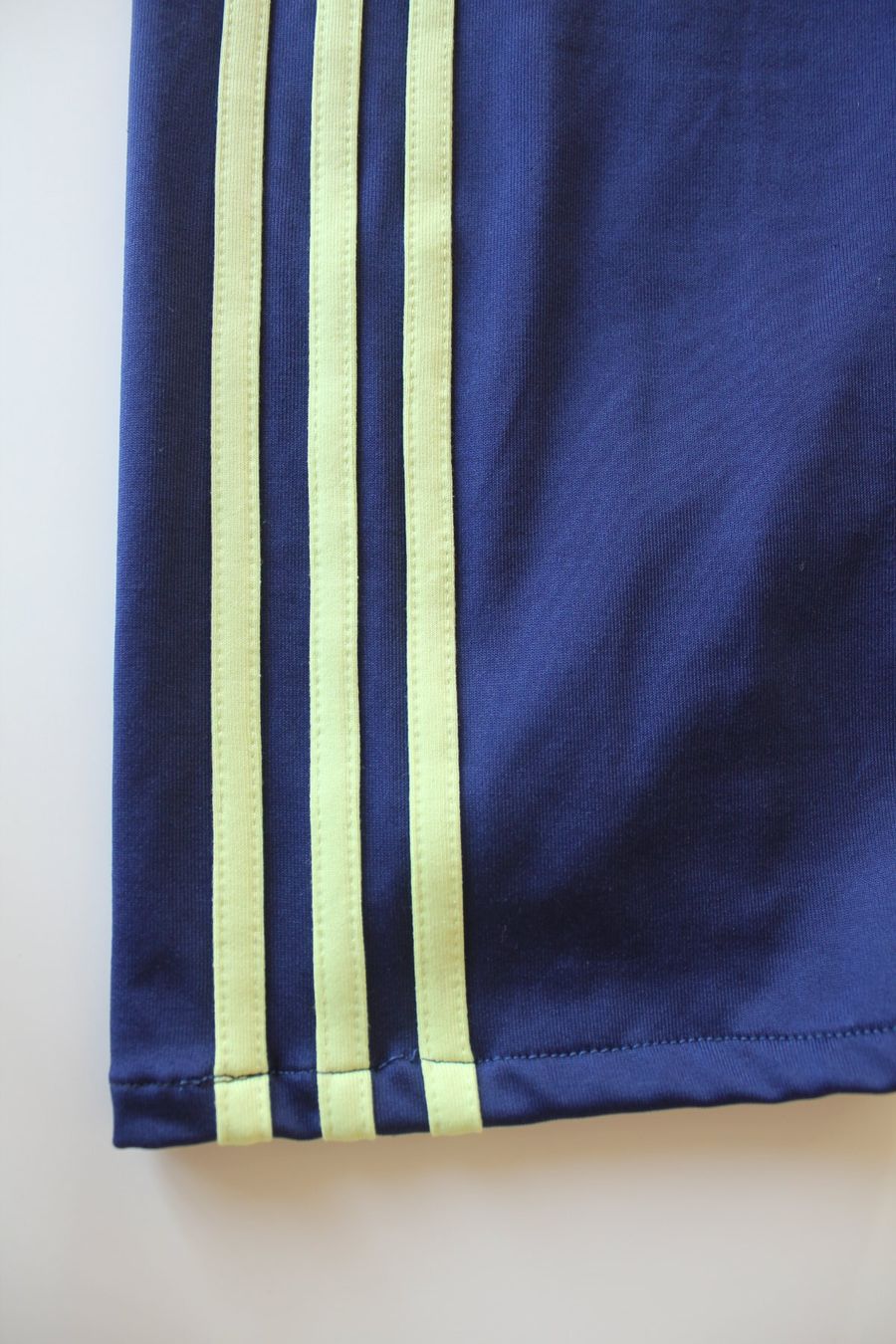 Adidas Pantaloni: Short Adidas  t. 164 – Usato da Peseux venduto da Gilloss 3