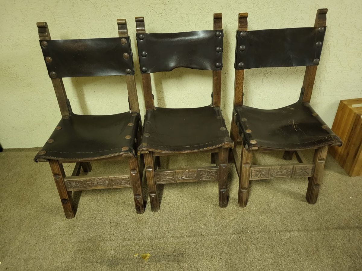 Sedie: 3 Stühle Holz Leder dunkel rustikal – Usato da Reinach BL venduto da MyBadMem0ries