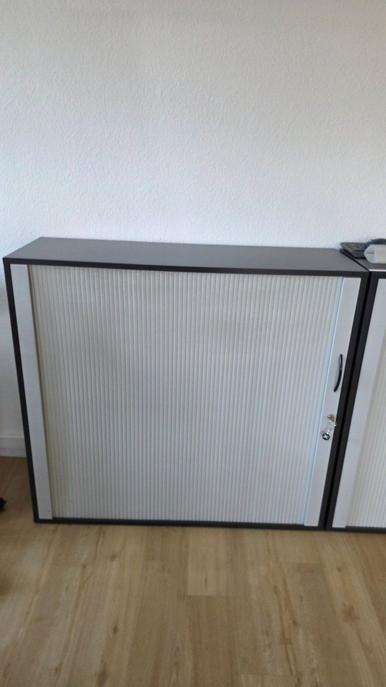 Schränke: ELAN Rolladenschrank Büro – Gebraucht aus Wiesendangen von Lava4