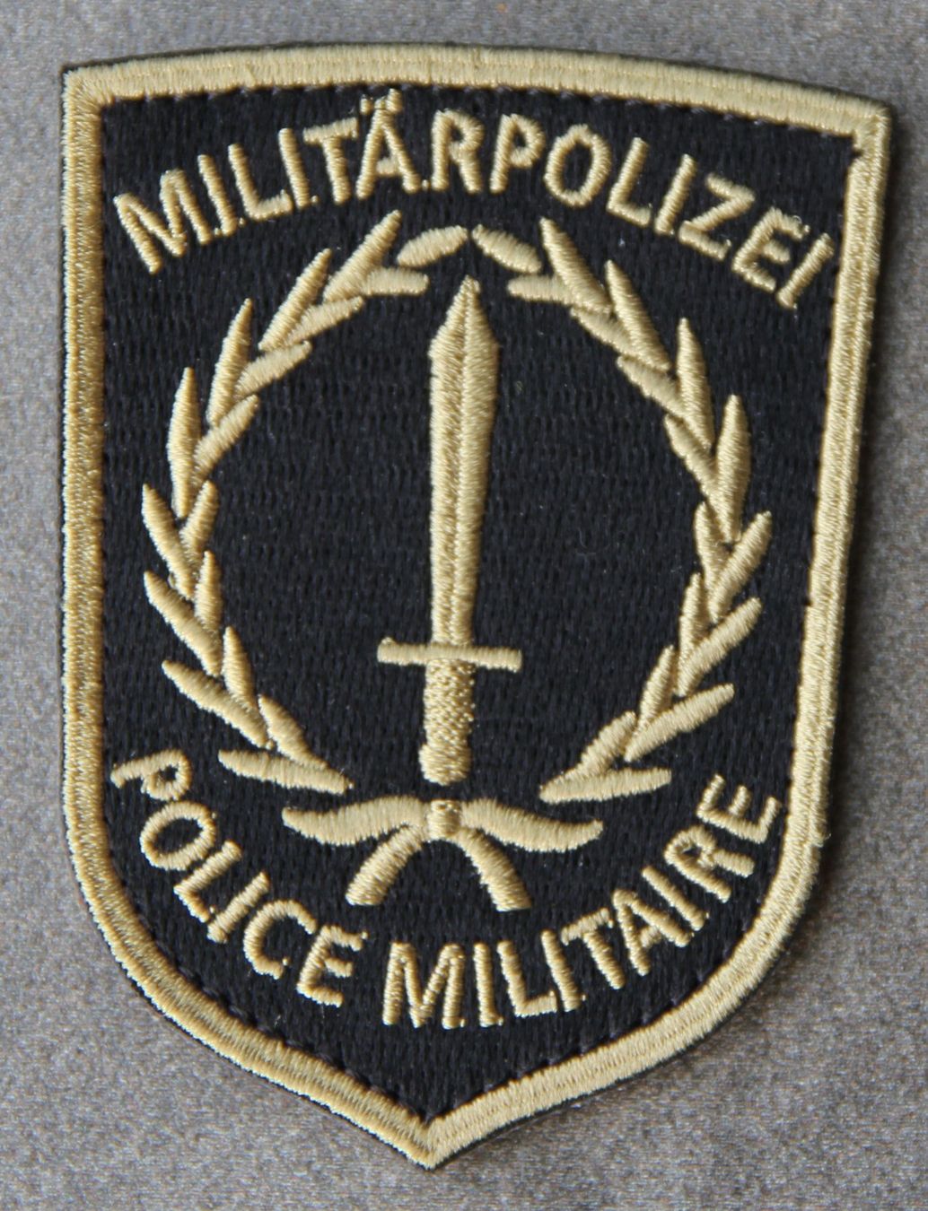 Schweizer Armee Placchette & Badge: Militärpolizei, Badge – Usato da Belp venduto da Tomsek