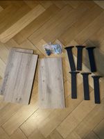Neue Wandregale mit Halterungen