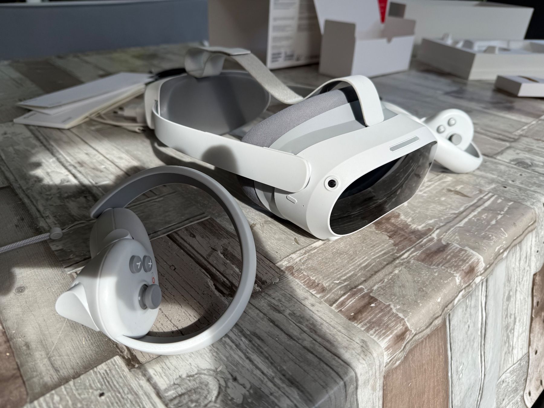 Pico Casque VR: Pico 4 VR Headset mit Controllern – D'occasion à Bätterkinden par alexanderbuehler 3