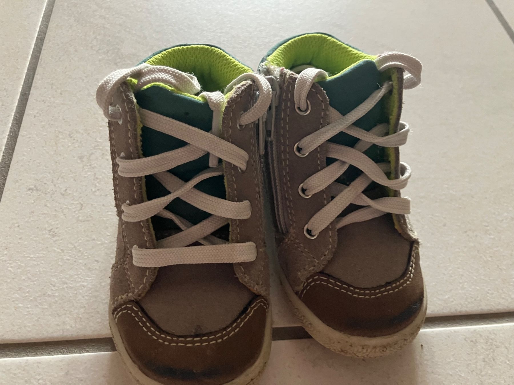 Schuhe für Jungen: Twisty Schuh Gr. 19 – Gebraucht aus Chur von steffeli04 1