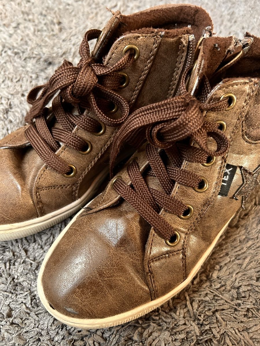 Scarpe per ragazze: Braune Sneaker Gr.32 – Usato da Dottikon venduto da cimar 1