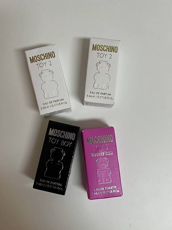 Moschino Parfums & Eau de Toilette: Moschino Mini Parfüm & EdT – D'occasion à Baar par Branka3 2