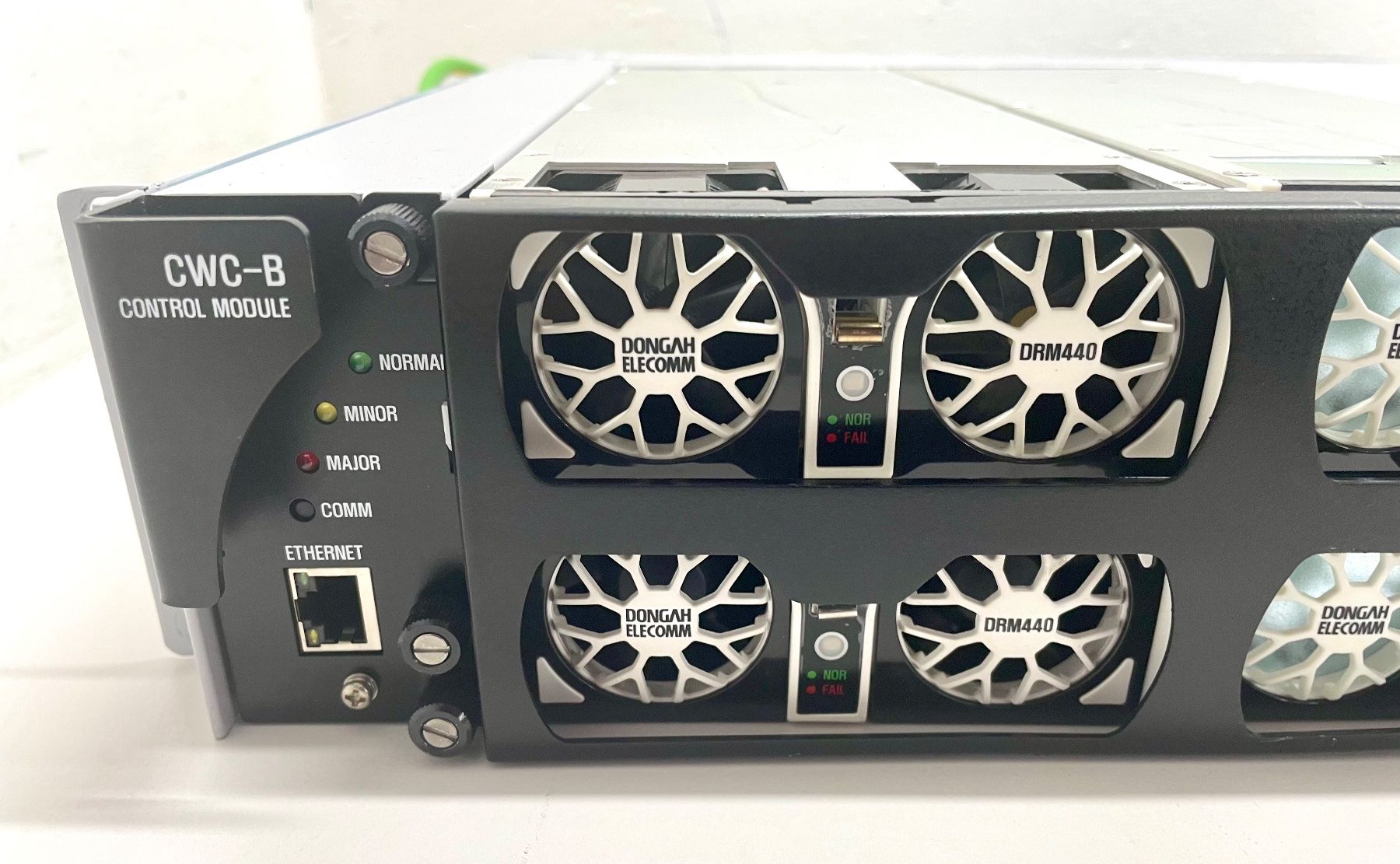 Componenti elettronici: DongAH Elecomm CWRS-41150A Stromversorgungssystem (2 Module) – Usato da Niederdorf venduto da LeptonAG 3