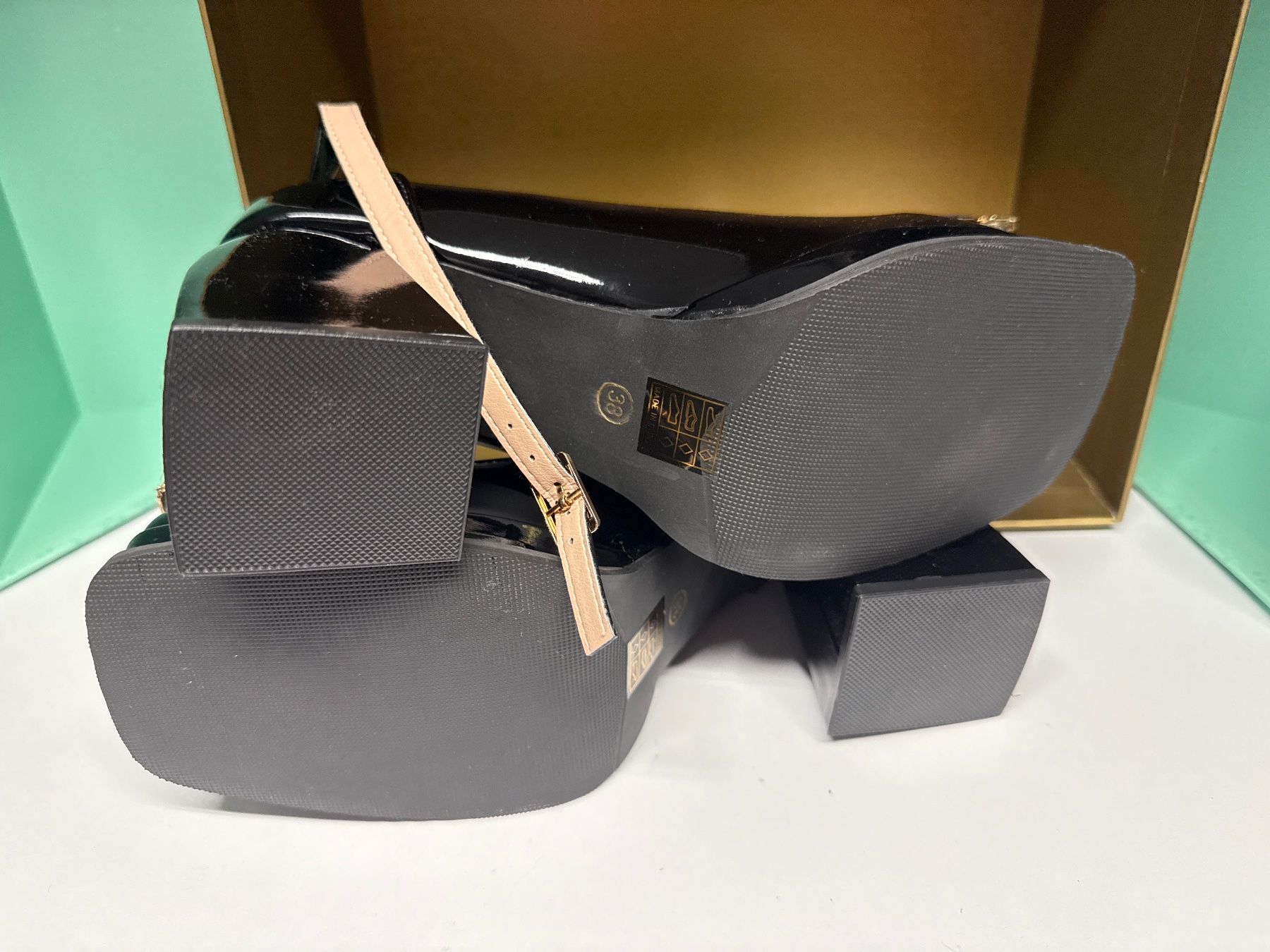 Damenschuhe: SCHUHE WEINFENG gr 38 – Gebraucht aus Birr von WalkyriaM 1