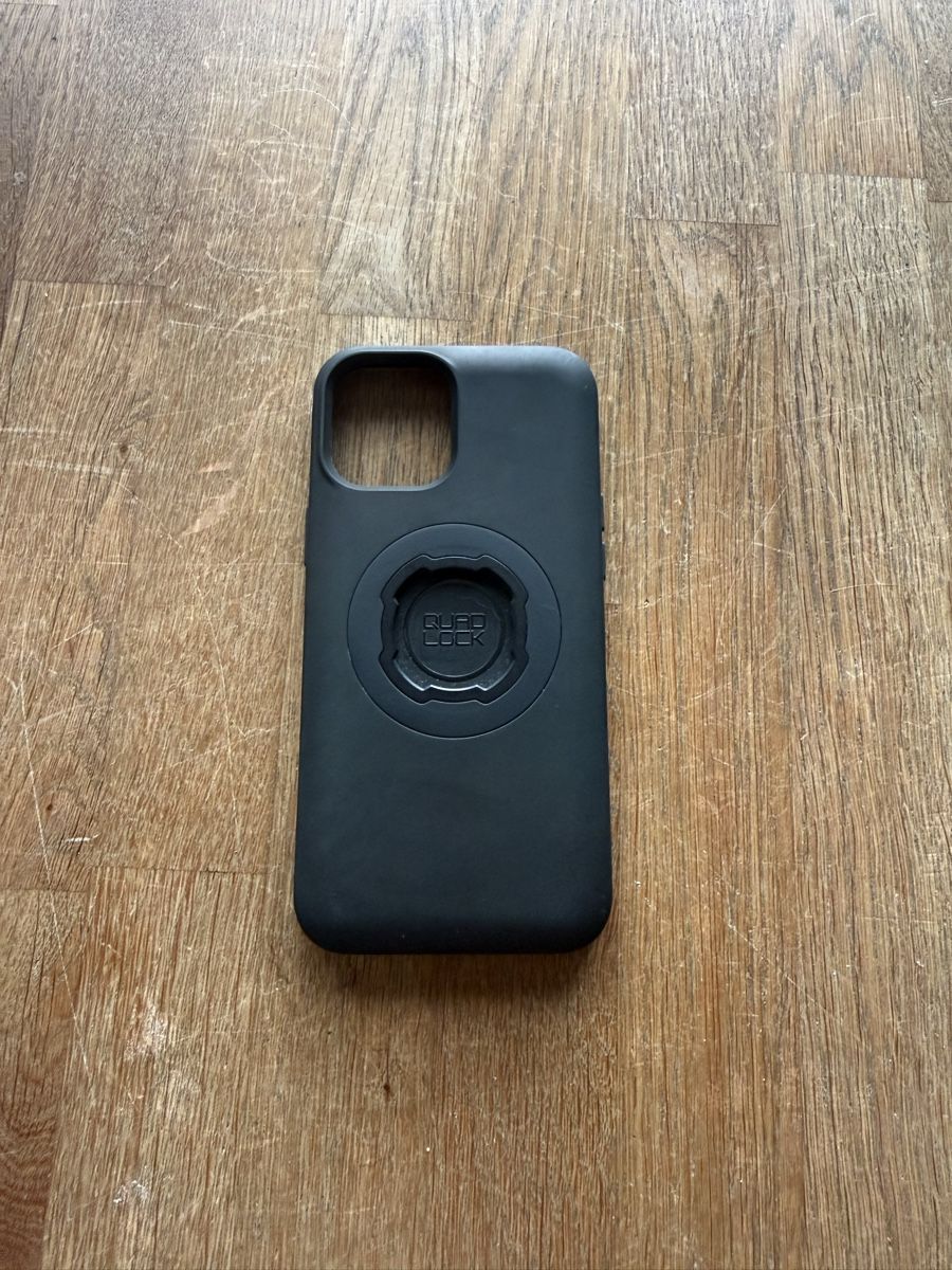 Quad Lock Support: iPhone 11 Quadlock MAG Hülle – Neuf (Voir description) à Koppigen par Jsimsala94 1
