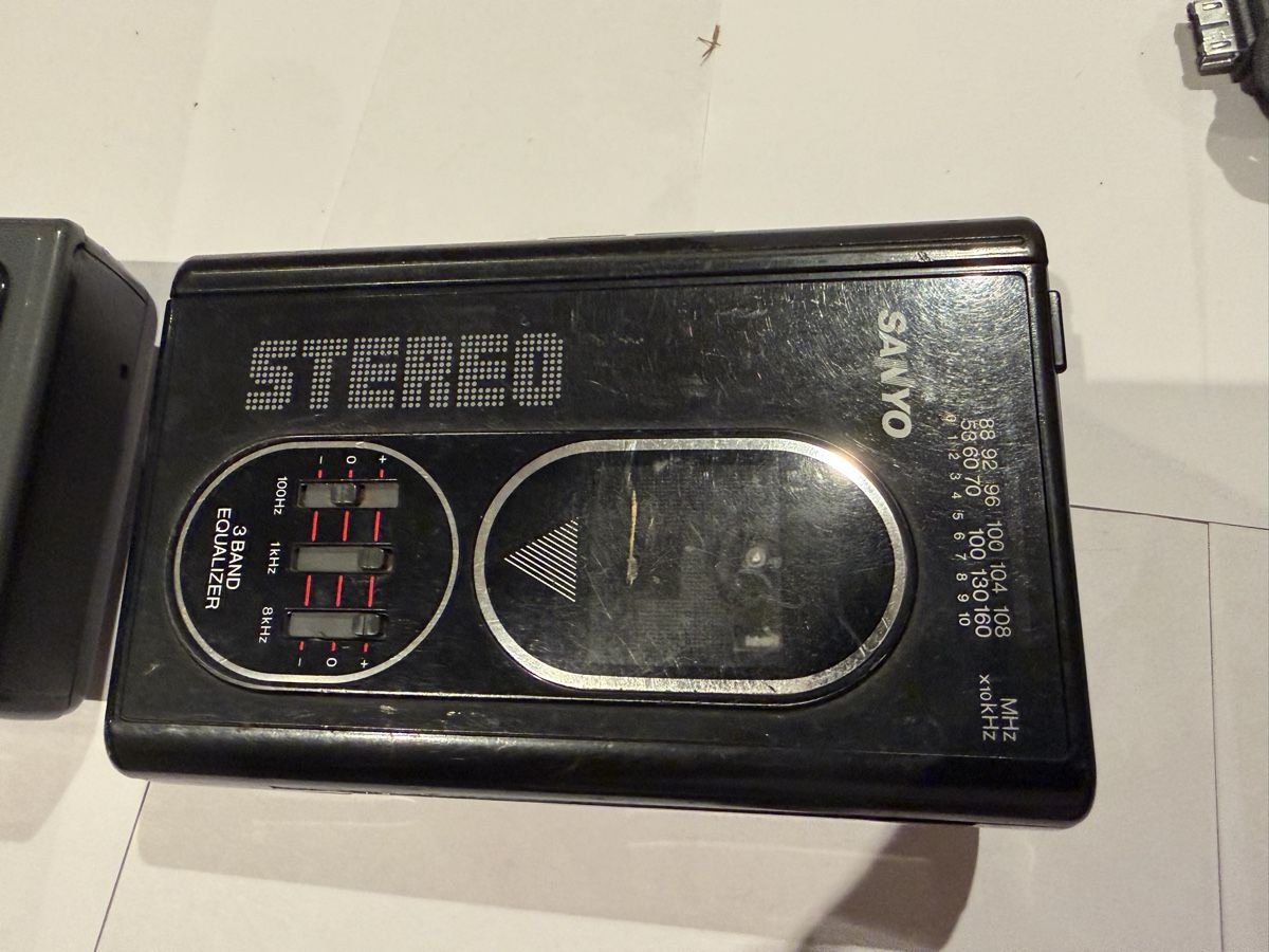 Lettore multimediale portatile: Walkman lot de 4 baladeurs – Usato da Echallens venduto da JAR69 1