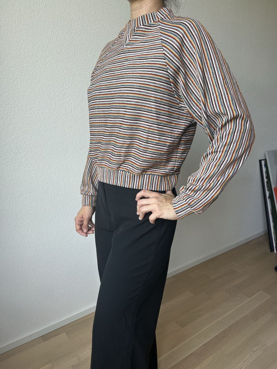 Pullover & Sweatshirts: Damen Langarmshirt gestreift – Gebraucht aus Zürich von JN-MZ67676767 1