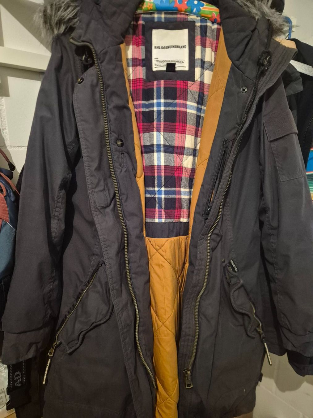 Khujo Jacken: Khujo Winterjacke  Gr. M – Gebraucht aus Laupen BE von ctr_2nct