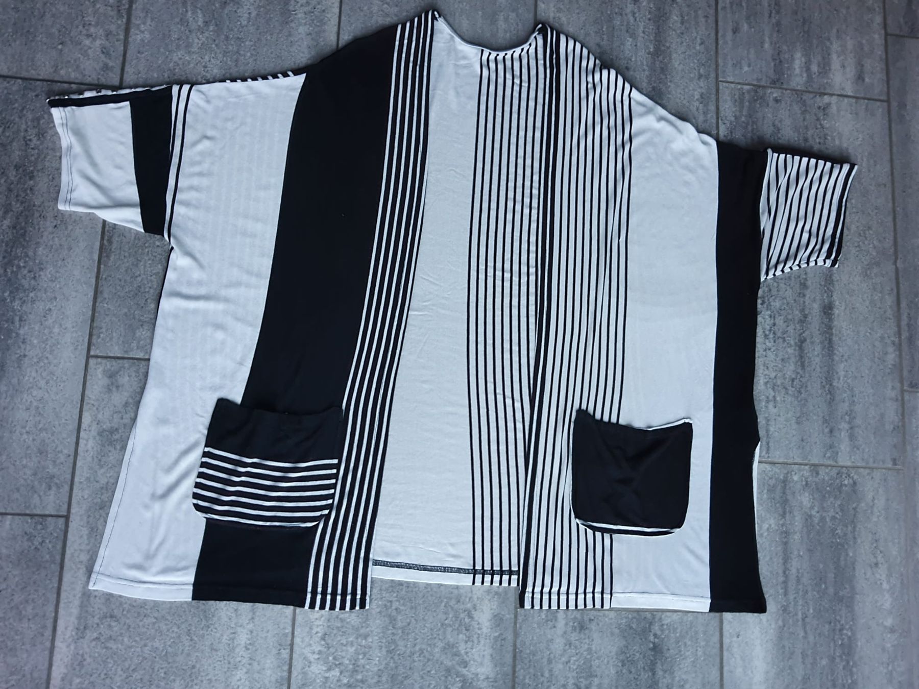T-Shirts: Oberteil von JMP Gr. 52, ungetragen – Neu (gemäss Beschreibung) aus Oberuzwil von venditum.