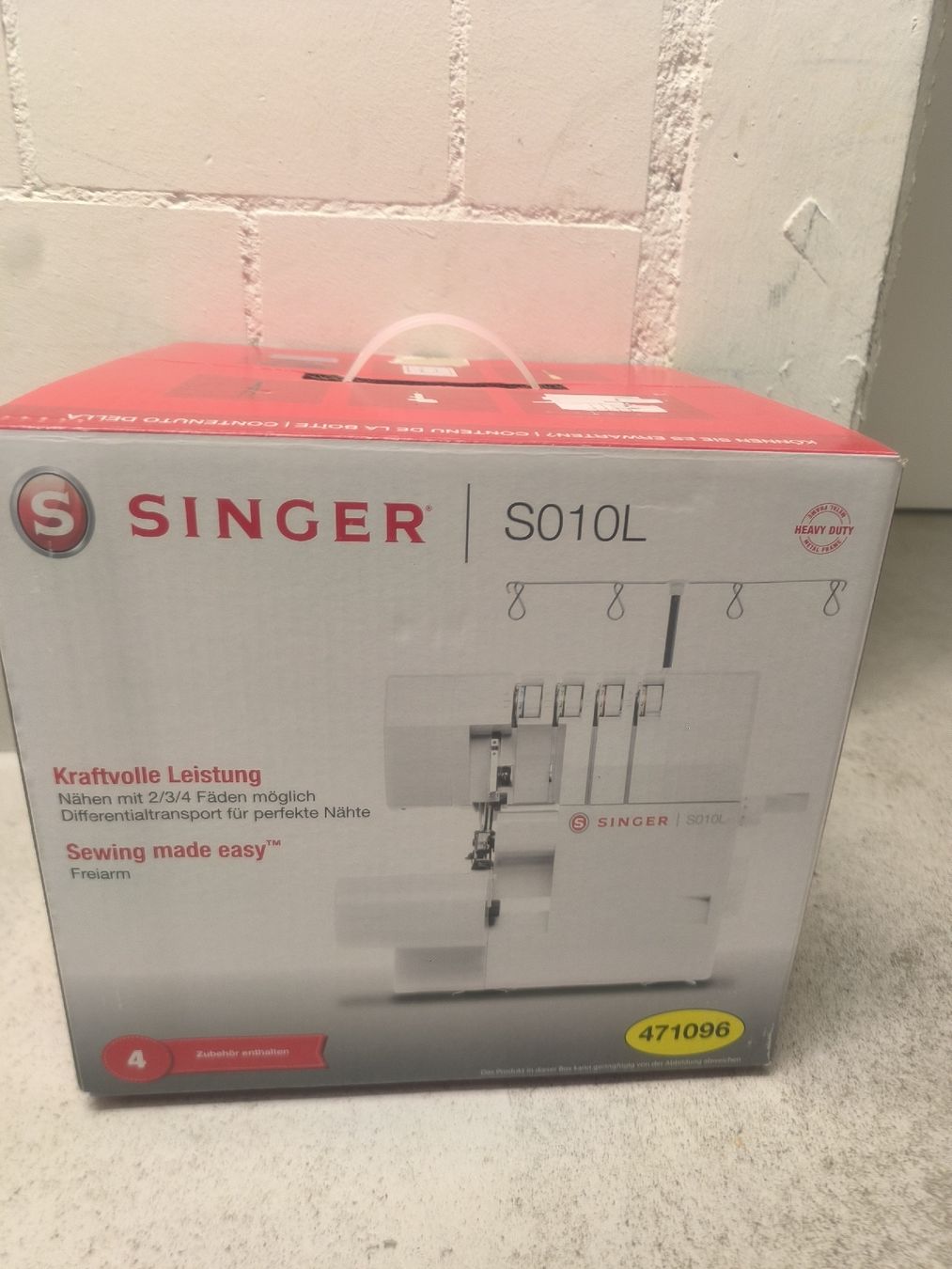 Singer Macchine da cucire:  Overlock sewing machine Singer S010L like new  – Nuovo (secondo la descrizione) da Oberglatt ZH venduto da teoama999 3