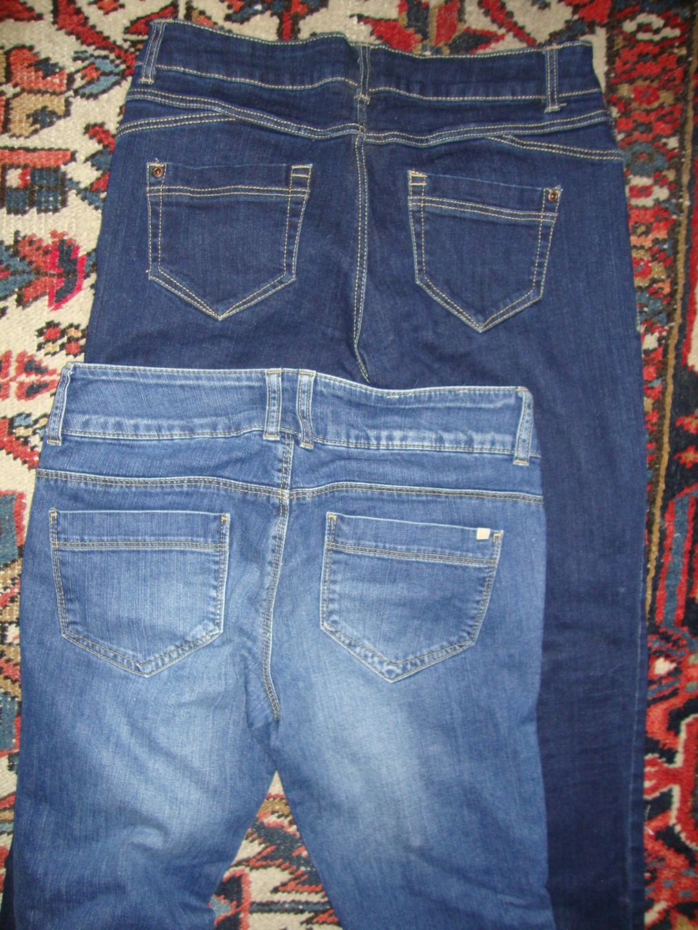 Jeans: 2 Jeans Gr 36 – D'occasion à Laufen par ereli 1