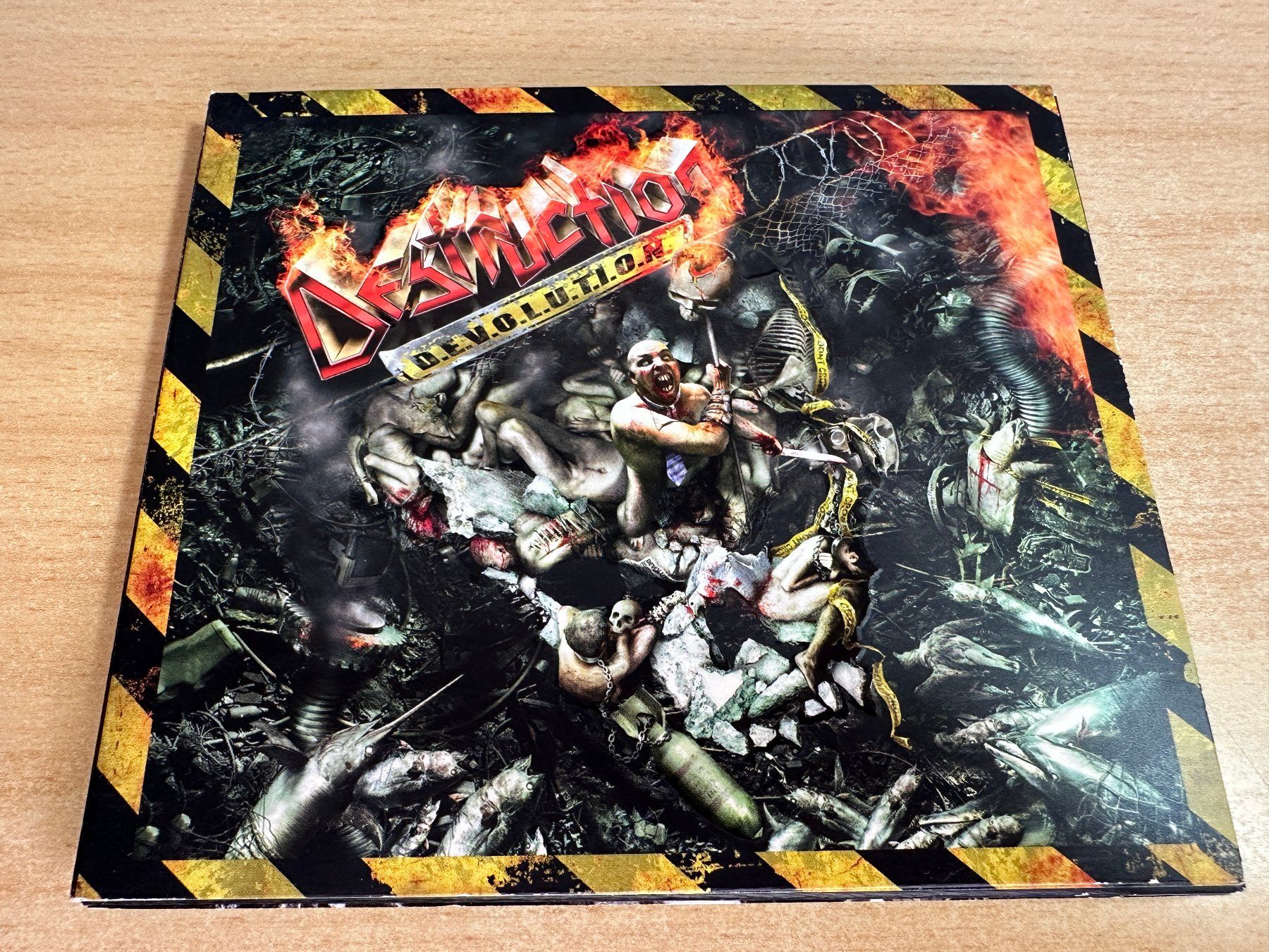 CD: K0 Destruction – D.E.V.O.L.U.T.I.O.N. - Limited Edition – Usato da Rikon im Tösstal venduto da Alpenmutz