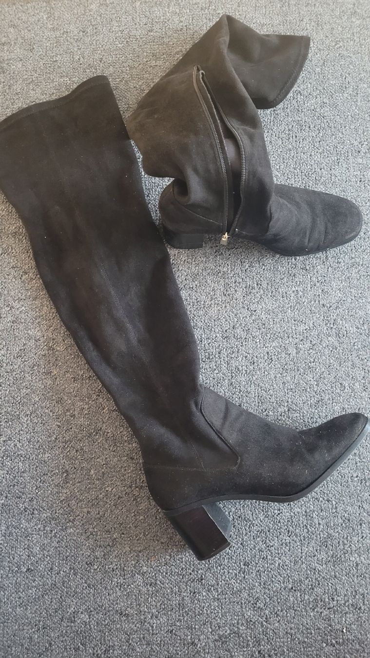 Damenschuhe: Ein Paar Stiefel, Grösse 40 – Gebraucht aus Schöfflisdorf von cri_8gn5 1