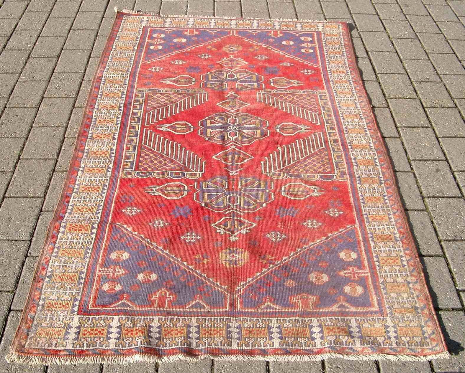 Tappeti: Teppich (alt - echt - pflanzliche Farben) – Usato da Adliswil venduto da MeDuMe