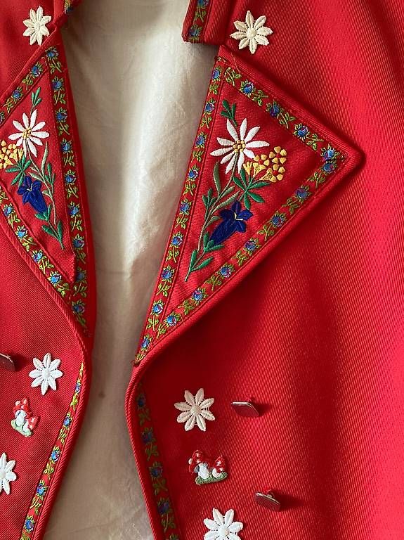 Vestes: Rotes Liebli  Appenzell – D'occasion à Wil SG par Pin05