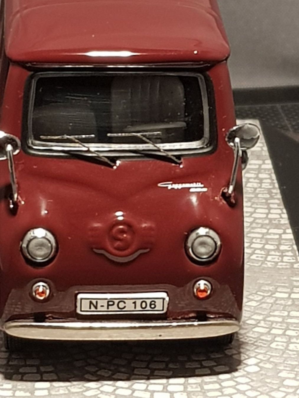 Modellini d'auto: Goggomobil TL 250 – Nuovo e nell'imballaggio originale da Chézard-St-Martin venduto da AlPat-Collections 1