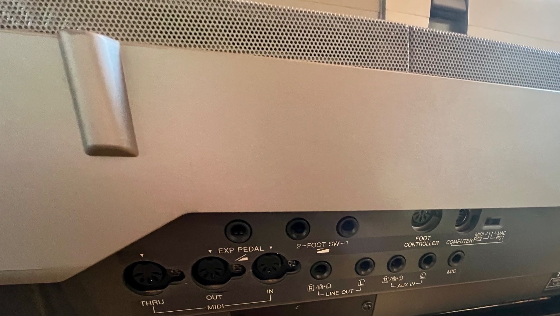 Technics Strumenti musicali: Technics KN6000 - Top-Zustand - Schnäppchen ab 1.-- Franken – Usato da Dällikon venduto da Petrage 7