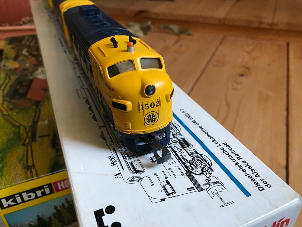 Märklin H0 Alaska Railroad Diesellok 3462 GM on sale EMD F7 von 1993