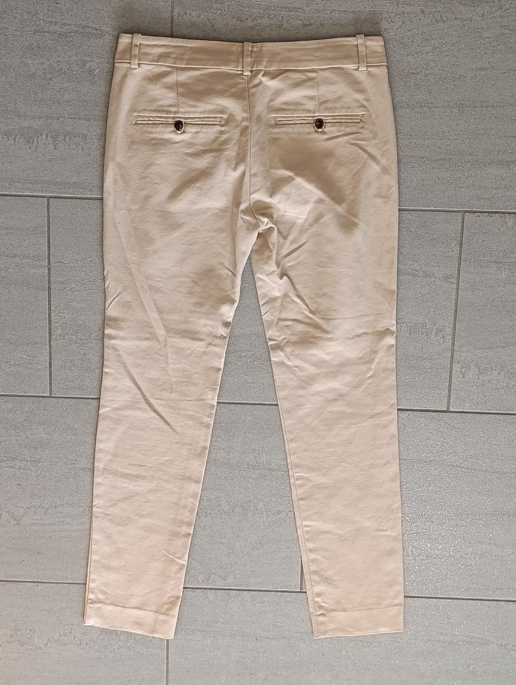 Zara Pantaloni: Zara Basic Chinos Beige Grösse 34 guter Zustand – Usato da Domat/Ems venduto da Lorand_ 1