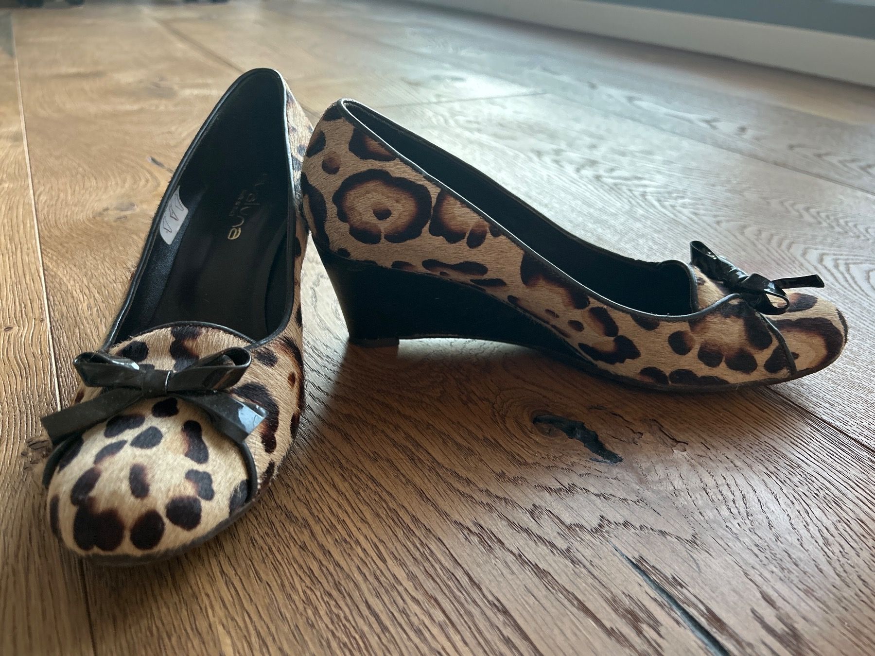 Scarpe da donna: Damenschuhe – Usato da Uetikon am See venduto da Corsano 1